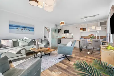 Image de \"Experience Unforgettable Family Getaways at Pier 12a Büsum! \"