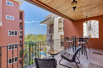 Image de Naxos 20, private 5th Floor Condo in Playa Langosta