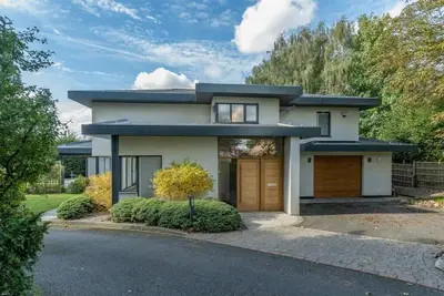 Image de Luxury detached 4bed house Sleeps 8 in Village location with garden & driveway!