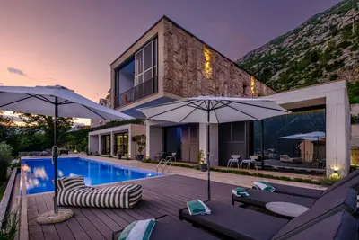 Image de Bayview and 17m pool villa