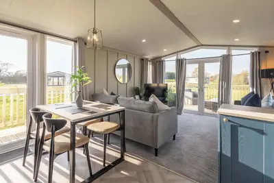 Image de Host & Stay | Riverwood, Ashdown Retreat