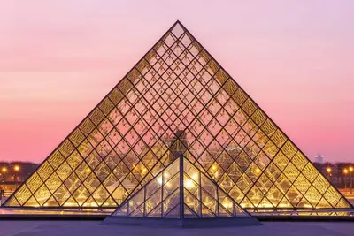 Image de Classic Parisian Style Located Next To The Historic Louvre At Rue Des Halles