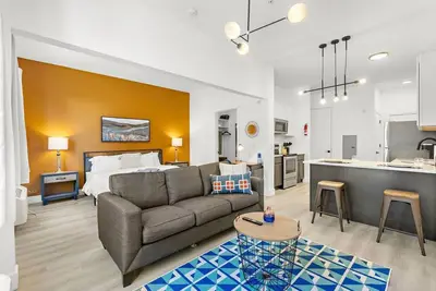 Image de Relaxing King Studio | 15 Min Ewr | Free Parking!