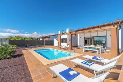 Image de Villa Rubicon - Trois Chambres Villa, Couchages 6