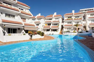 Image de Home2Book Vibrant Las Américas Apt, Pool Retreat