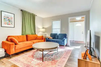 Image de Hike, Boat & Fish: Dog-Friendly Robinson Home