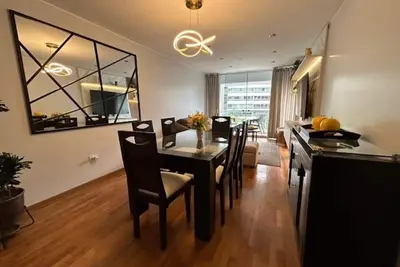 3-bedroom apartment next to ocean and Parque Kennedy Miraflores, with Ac & WiFi