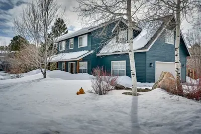 Image de Pine Haven: Hot Tub, Games, Gym, Family Friendly