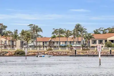 Image de Superior - 3 Bed ground floor Apt