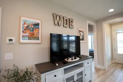 Image de Aubie's Awesome Abode!