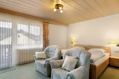 Image de Haus Erika – Appartement 2 avec Wi-Fi, balcons et jardin commun près du Skywalk