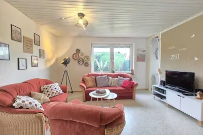 Image de Welcome to your modern vacation bungalow Lütte Uttied in idyllic Berumbur
