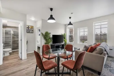 Image de 2br Brand New Apartment Near Henry Ford