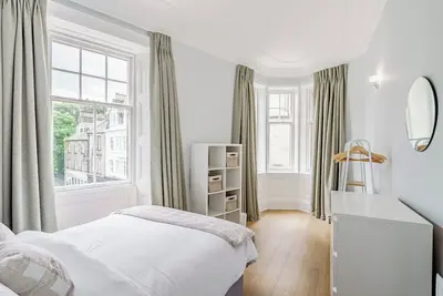 Image de Spacious City Apartment - Dunfermline