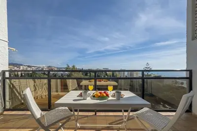 Image de Skol 510a. Two Bedrooms Duplex in Marbella Centre on the Beachfront.