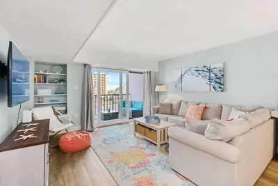 Image de Beachside Blue Water Bliss