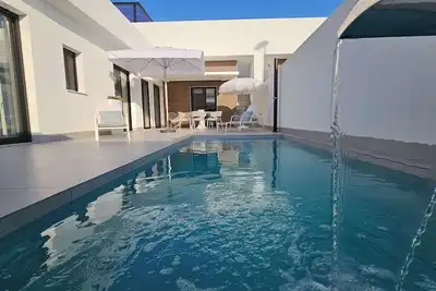 Image de Beautiful detached villa in Roldan with private pool - Casa Bolivia