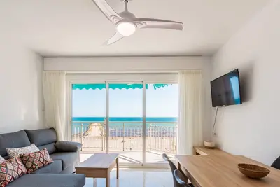 Image de Front line beach ideal for teleworking