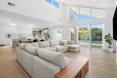 Celestial Haven: 4  Br, 2  Ba House in Blairgowrie, Sleeps 10