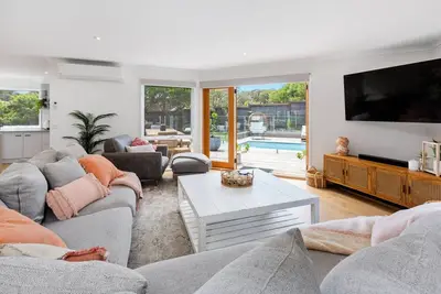 Image de Aqua Luxe Retreat: 3 Br, 2 Ba House in Blairgowrie, Sleeps 7