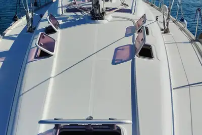 Image de Floating boat and breakfast on the sea in Pula for a vacation out of the ordinary