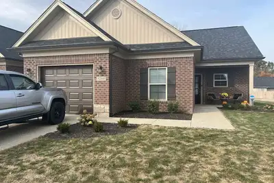 Image de Charming 2-bedroom 2-bathroom patio home, new construction, convenient & quiet