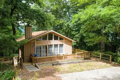 Image de Mountain views in Private Lake and Golf community!