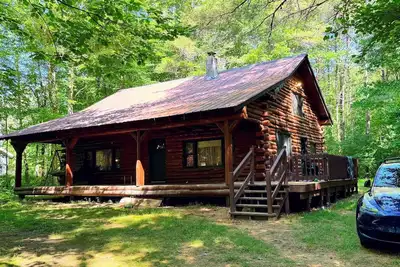 Image de Beautiful 3 Bedroom Log Cabin - White Mountains