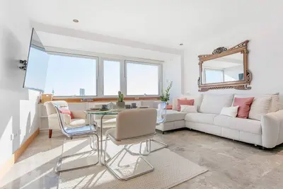 Image de Exclusive apartment in Madrid. Plaza de colón