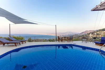 Villa Evakri with  Private Swimming Pool & Bbq