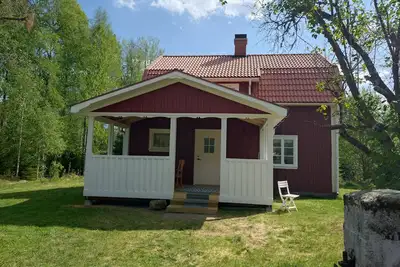 Image de Fäbron Traditional Swedish house for 6 people right next to a river.