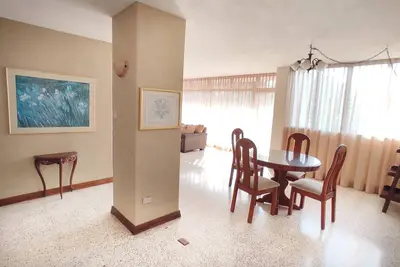 Image de Spacious 4-bedroom apartment, Amazing Views, Parking