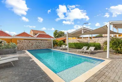 Image de Villa Grandi Blenchi, stylish townhouse, spacious pool, Otrobanda