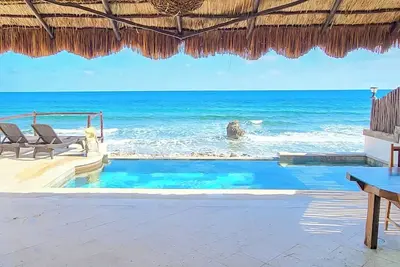 Image de Casa Luna Azul - Beachfront 4-bedroom house in fabulous Isla Mujeres Oceanfront