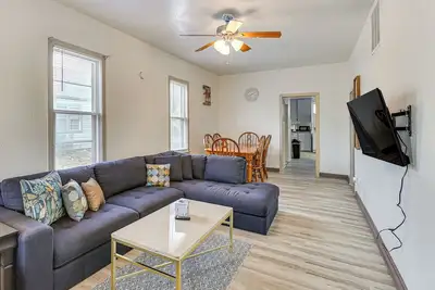Image de 2 Mi to Dtwn: Salina Home w/ Deck & Yard