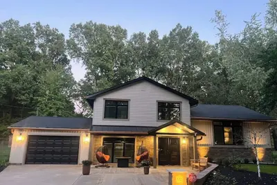 Image de The Home Away From Home.