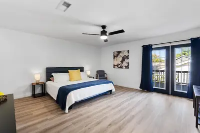 Image de Modern 3br house - 5 mins from Domain shopping, bars, restaurants