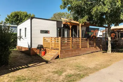 Image de Mobil-home | Premium | 3 Ch. | 6/8 pers. | Terrasse surélevée