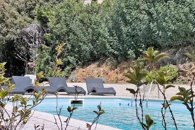Image de Villa T5 - 10 Personnes - Piscine privée - Climatisation - Wifi - Proche Centre Ville - Sainte Maxime