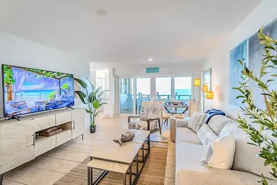 Image de Generator! Oceanfront, 3 Pools, Central Location