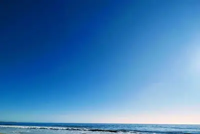 Image de Surf Stay 3 Bedroom house 300m from the beach, Tennis court, Lawn Bowls and oval