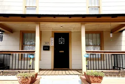 Image de House on Avenue near Lenoir Rhyne University College