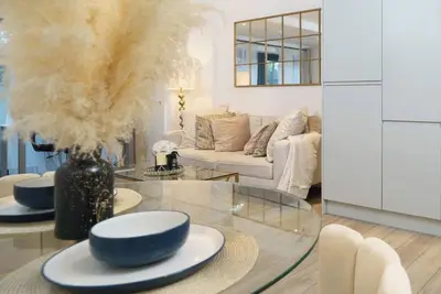 Image de Modern 1-Bed Boutique-Style Apartment in Croydon