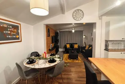 Image de Spacious sheffield lodge