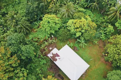 Image de Tropical Rain For Us: Eco OffGrid Retreat Venue with WiFi - Airy Castle, Jamaica