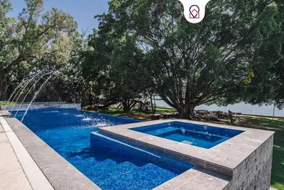 Image de Bungalow | Cajititlán | 2 bedrooms & hot tub