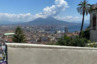 \"Maisonette Rosy\" historic house view Naples