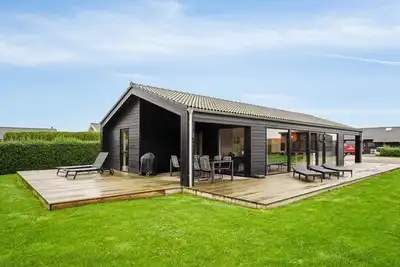 Image de \"Ehmi\" - 750m from the sea by Interhome