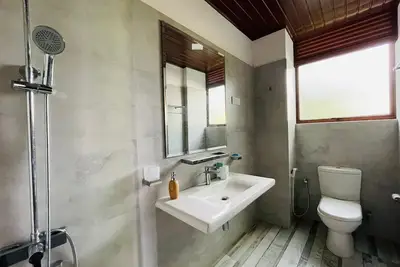 Image de Spacious 5-bedroom villa with WiFi and Ac in charming Kandy