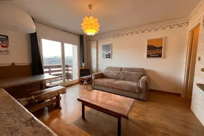 Image de Appartement 2 pièces avec balcon et cuisine équipée aux Angles